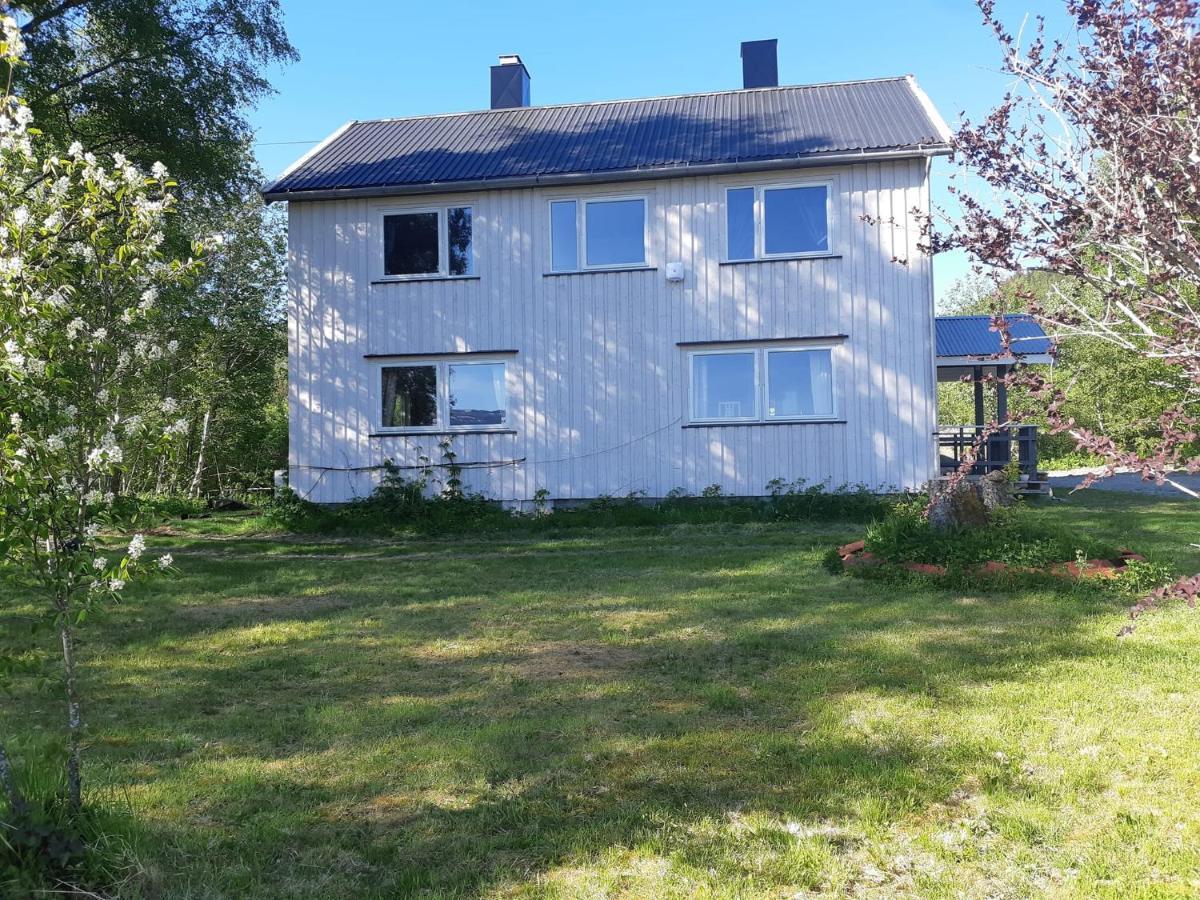 Graceland Norway Foldereid Exterior photo